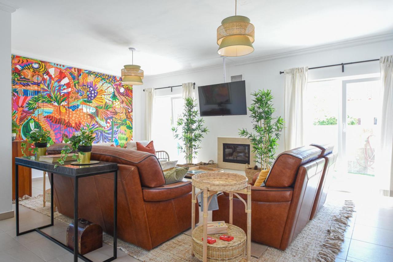 Aroeira Villa With Heated Pool By Golf Course, Beach And Lisbon Buitenkant foto