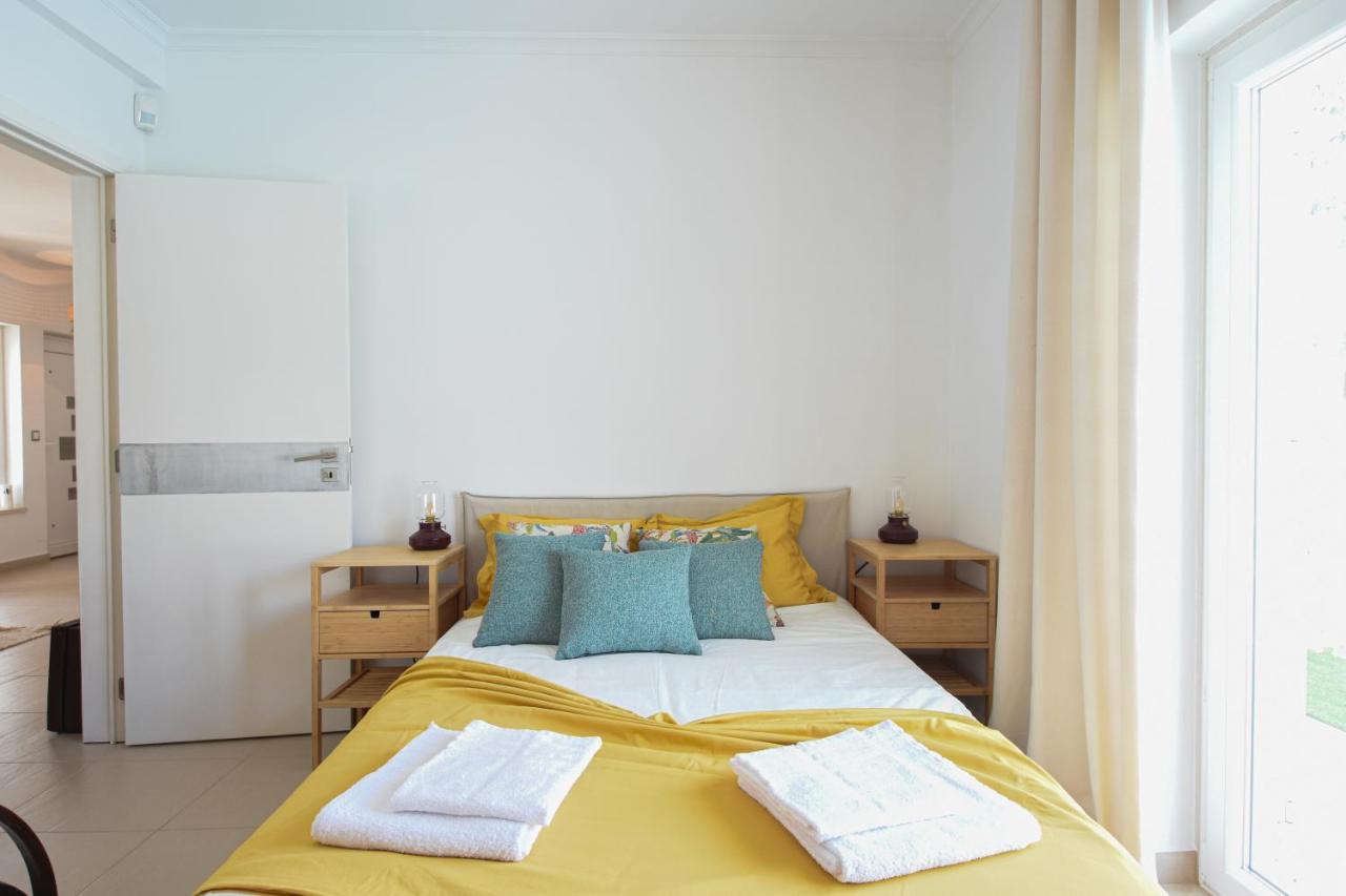 Aroeira Villa With Heated Pool By Golf Course, Beach And Lisbon Buitenkant foto